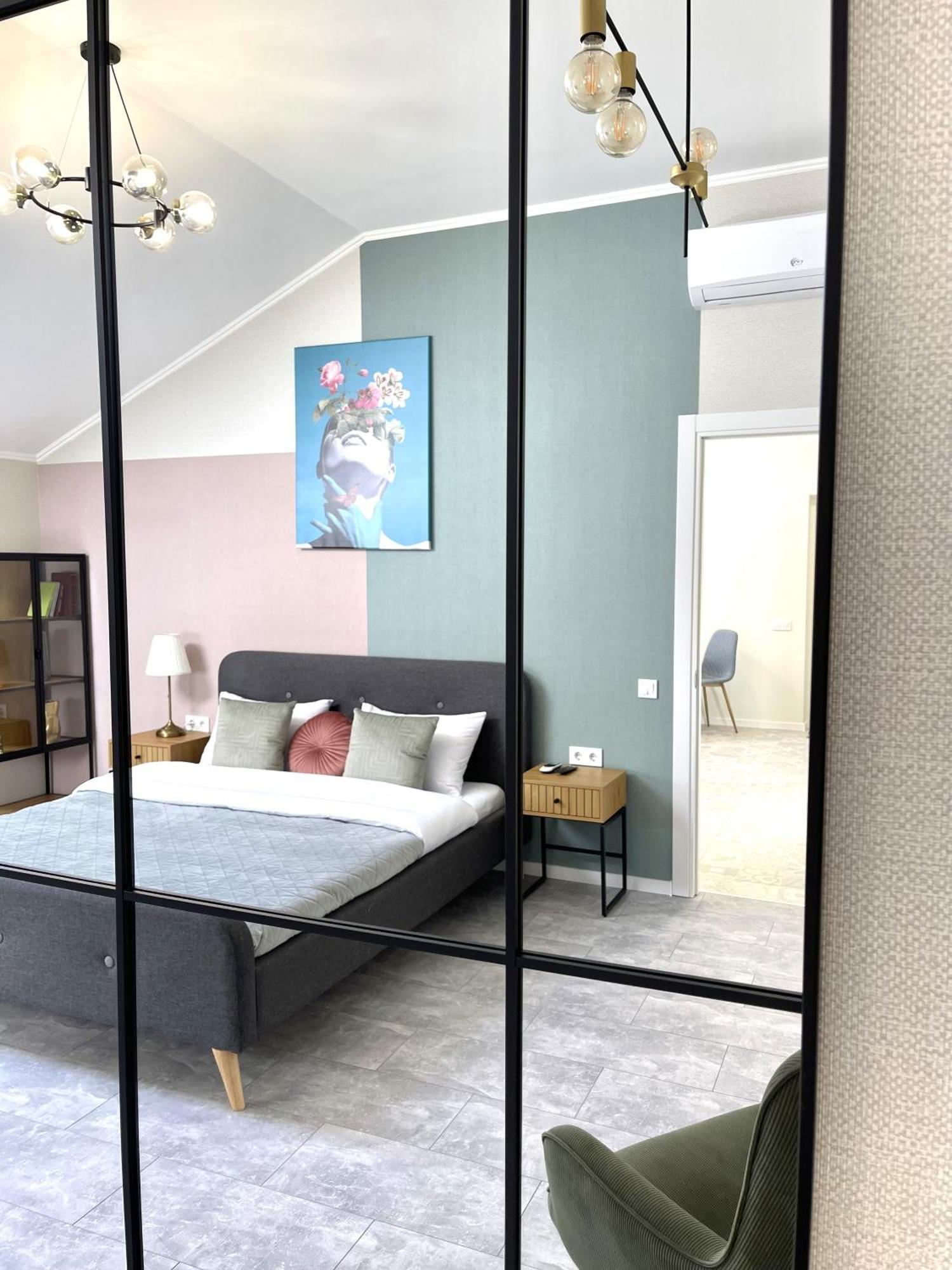 Modern Apartment, 5Mins To Rynok Square Liov Exterior foto