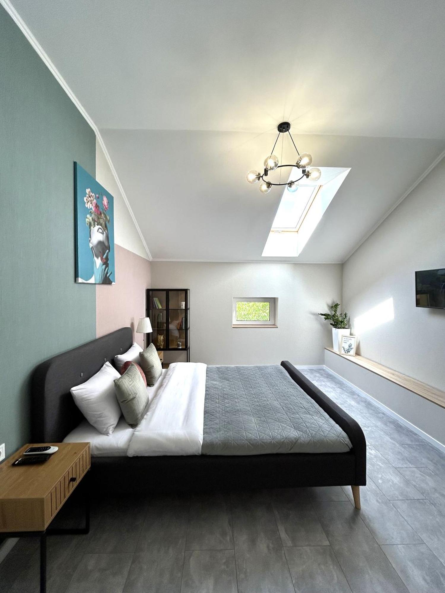 Modern Apartment, 5Mins To Rynok Square Liov Exterior foto